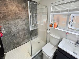 Bathroom - click for photo gallery